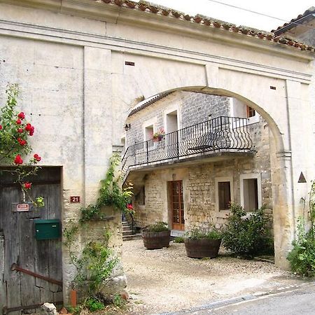 Bed and Breakfast La Cour Des Cloches Mainxe Habitación foto