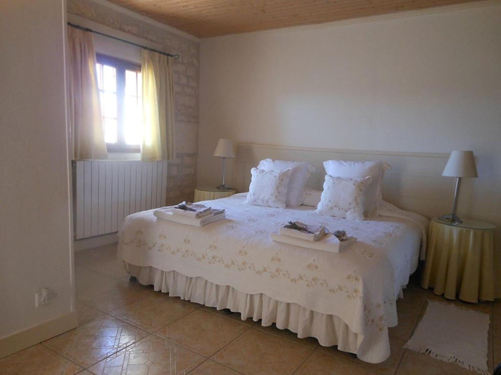 Bed and Breakfast La Cour Des Cloches Mainxe Exterior foto