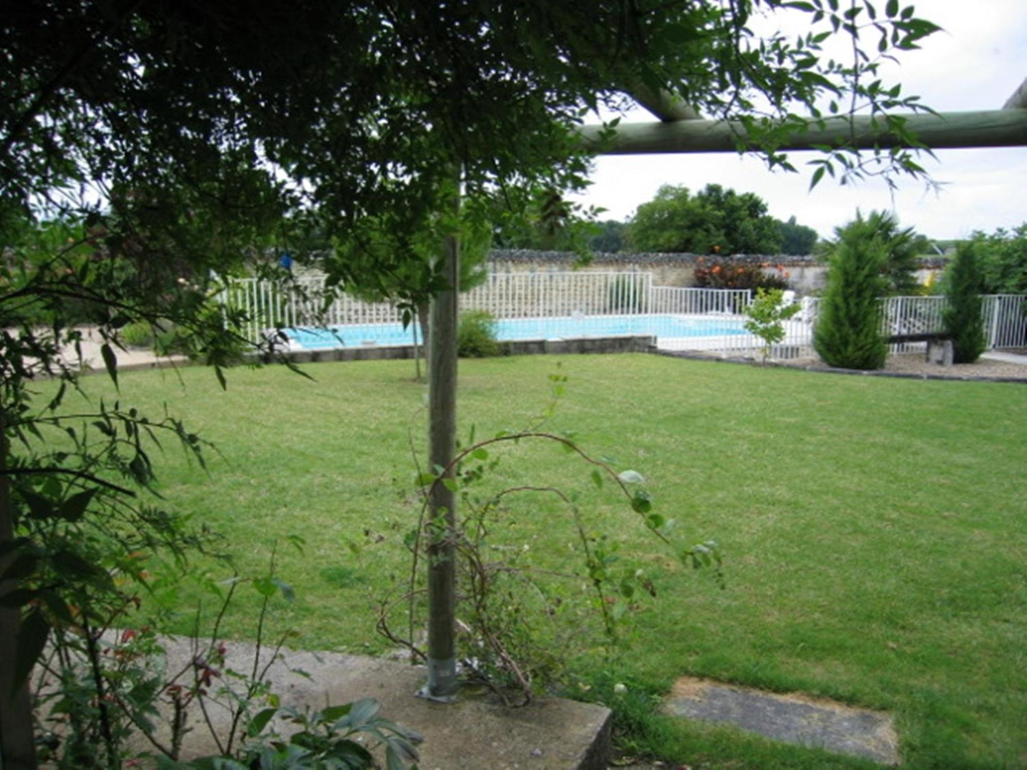 Bed and Breakfast La Cour Des Cloches Mainxe Exterior foto