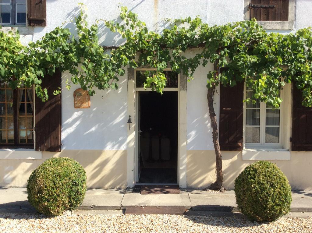 Bed and Breakfast La Cour Des Cloches Mainxe Exterior foto